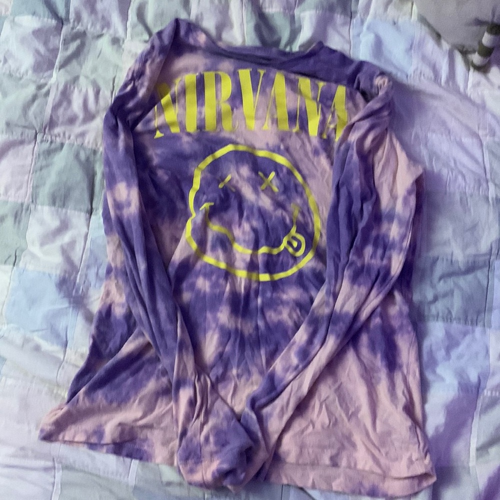 NIRVANA GRAPHIC LONG SLEEVE TEE